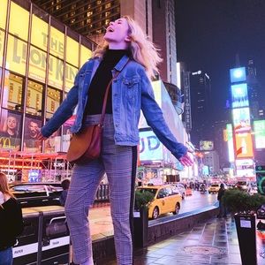 Meet your Posher, Ashby-Lee